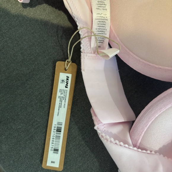 NWT- SKIMS PICOT PUSH-UP BRA- LIMITED EDITION COLOR - Picture 7 of 9